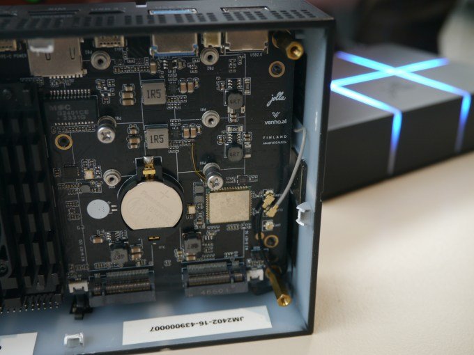 Jolla AI hardware and interface