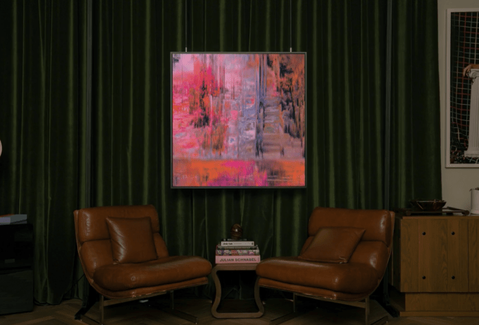 Layer digital art display hardware