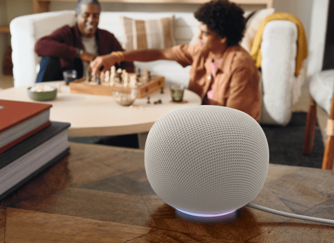 Google Home speaker in Porcelain color
