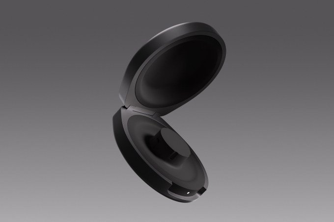 New Oura Ring 4 portable charging case