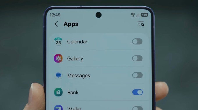 Visual representation of privacy mode toggle
