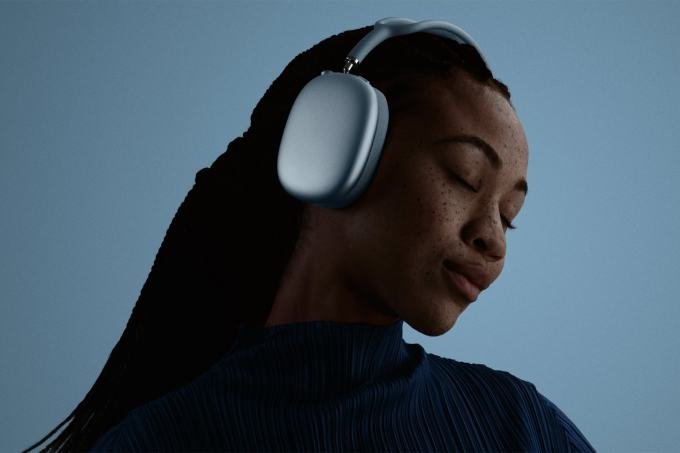 Apple AirPods Max 2 headphones in various colors