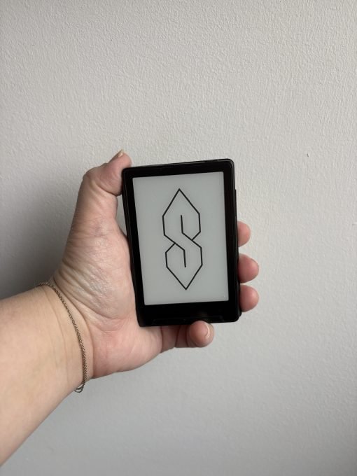 Xteink X3 with custom screen saver